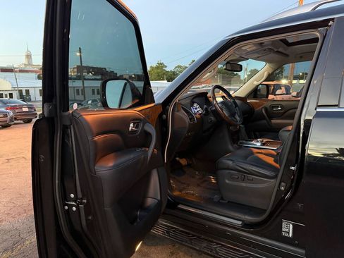 Used 2019 INFINITI QX80 Luxe AWD/4WD image 14