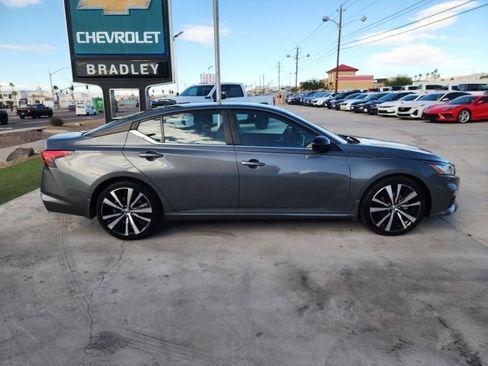Used 2019 Nissan Altima 2.5 SR image 3