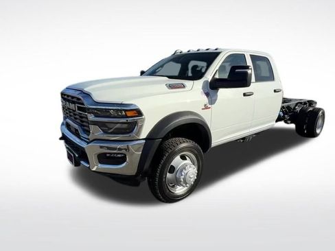 New 2026 RAM 5500 Tradesman w/ Chrome Appearance Group AWD/4WD image 33