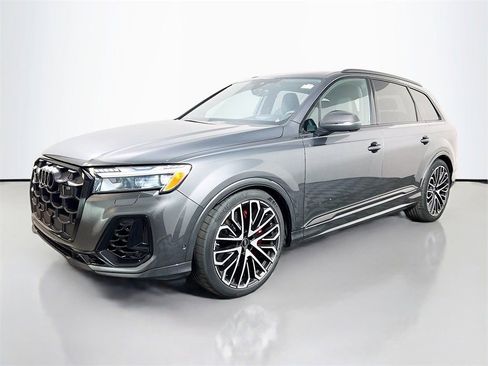 New 2026 Audi SQ7 Prestige image 3