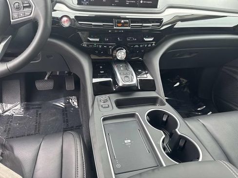 Used 2026 Acura MDX SH-AWD w/ Technology Package image 26