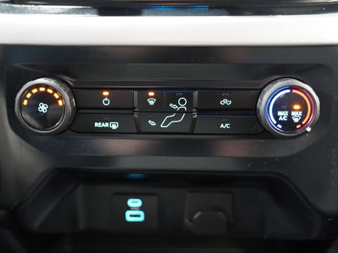 Used 2023 Ford F150 XLT image 31