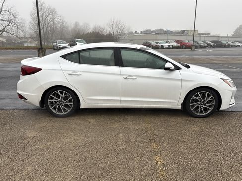 Used 2020 Hyundai Elantra Limited w/ Ultimate Package 03 image 3