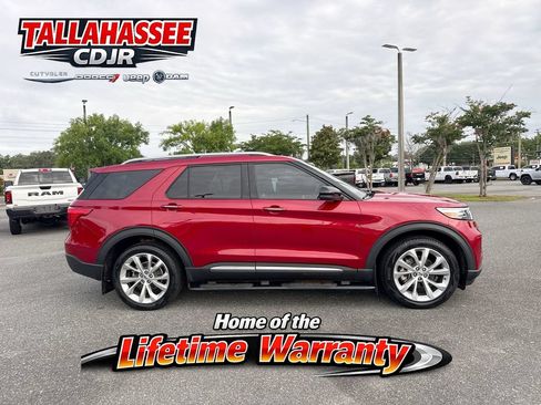 Used 2023 Ford Explorer Platinum w/ Technology Package AWD/4WD image 2