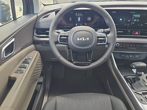 New 2026 Kia Carnival EX FWD image 14