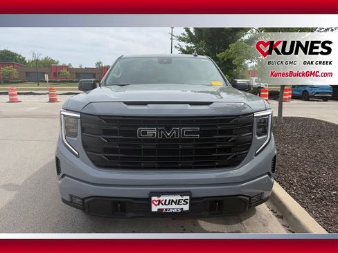 Used 2024 GMC Sierra 1500 Elevation w/ LPO, Elevation Black Package AWD/4WD image 3