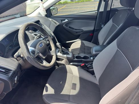 Used 2013 Ford Focus SE FWD image 3