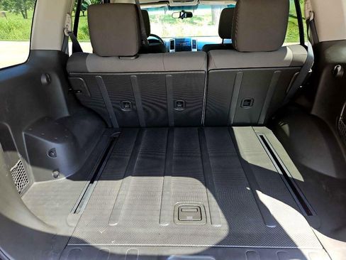 Used 2012 Nissan Xterra S image 26