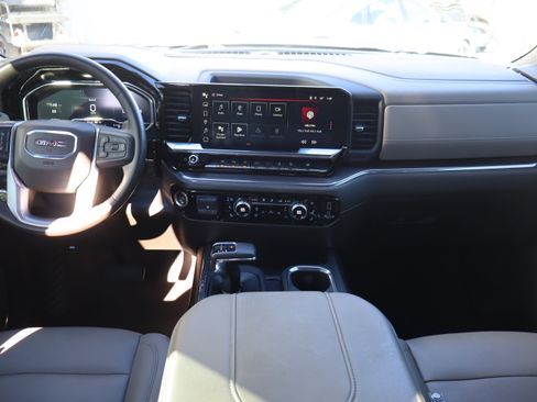 Used 2023 GMC Sierra 1500 SLT w/ SLT Premium Plus Package image 18
