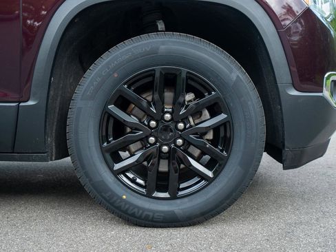 Used 2018 GMC Acadia SLT AWD/4WD image 9