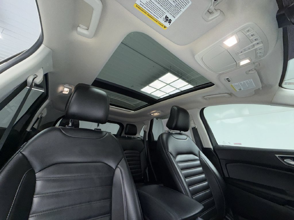 Used 2022 Ford Edge SEL w/ Convenience Package AWD/4WD image 23