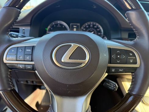 Used 2017 Lexus ES 350 w/ Luxury Package image 19
