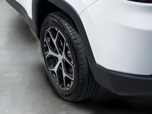 Used 2024 Jeep Compass Limited AWD/4WD image 9