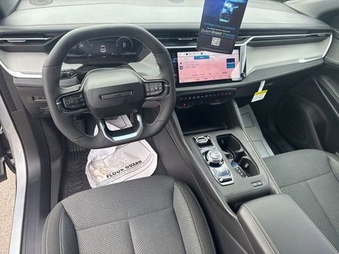 New 2026 Jeep Cherokee Laredo image 10