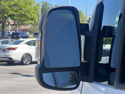 Used 2025 RAM ProMaster 2500 w/ U-Haul Equipment Group FWD image 28