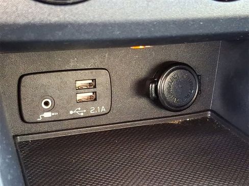 Used 2020 Subaru Crosstrek 2.0i Limited w/ Moonroof Package w/Navigation image 27