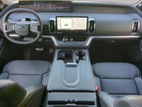 New 2026 Ford Expedition Platinum image 53