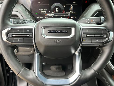 Used 2025 GMC Yukon Denali image 14