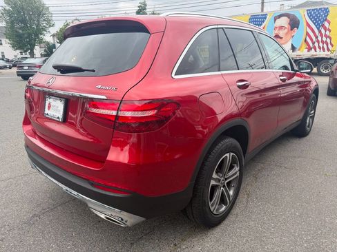 Used 2019 Mercedes-Benz GLC 300 4MATIC image 9