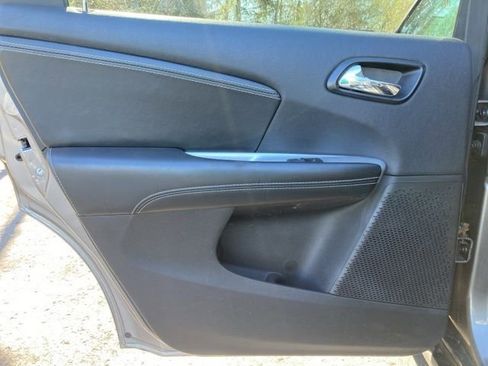 Used 2013 Dodge Journey Crew FWD image 22