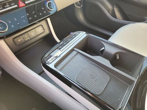 Certified 2025 Hyundai Tucson Limited image 12