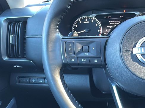 Certified 2024 Nissan Pathfinder SL image 14