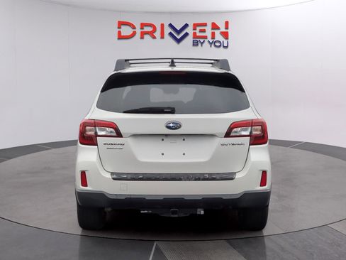 Used 2016 Subaru Outback 2.5i Premium image 4
