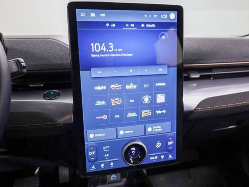 Certified 2021 Ford Mustang Mach-E GT image 26