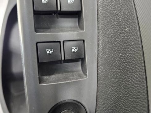 Used 2013 Chevrolet Sonic LT FWD image 22
