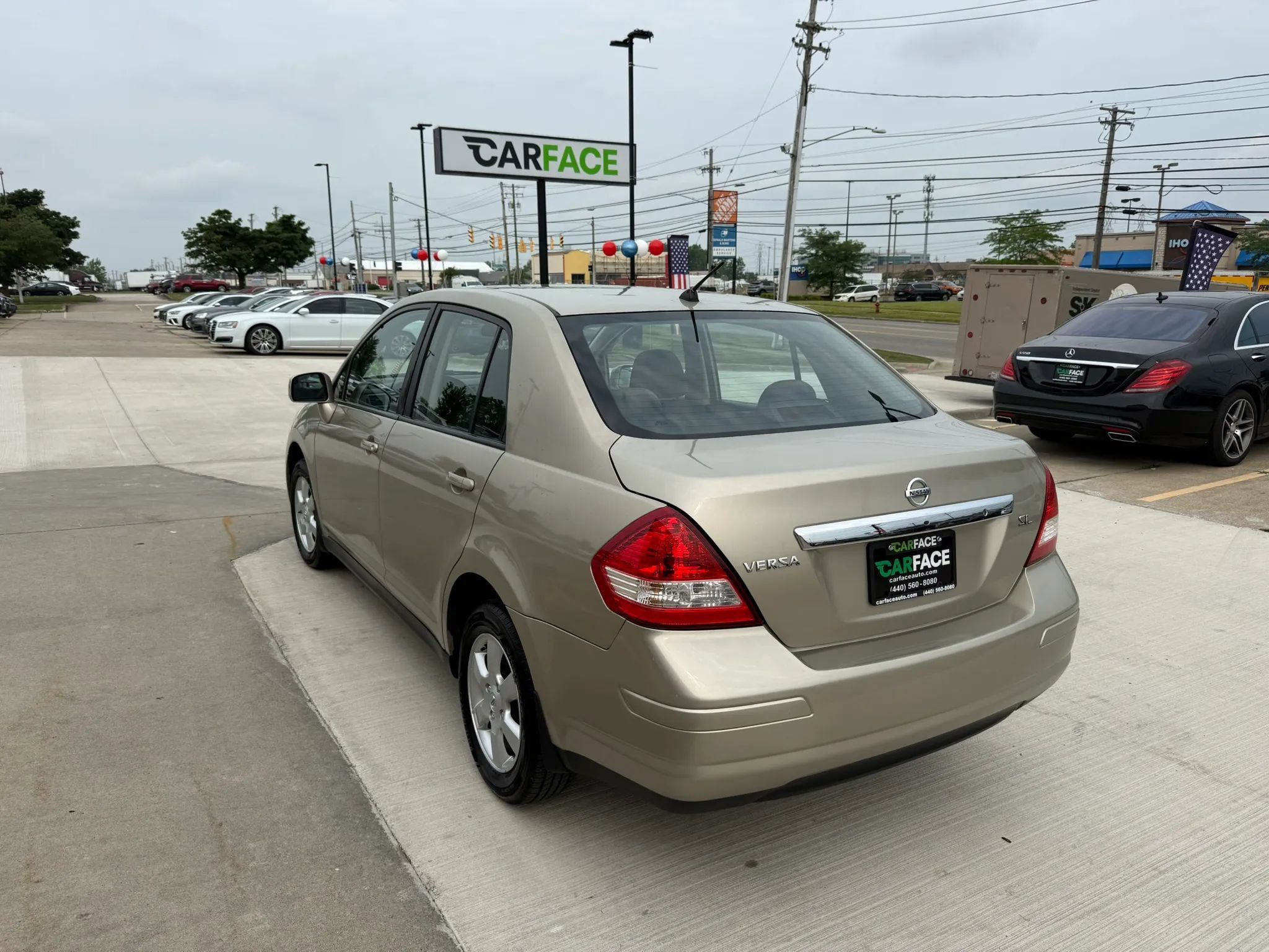Used 2009 Nissan Versa Sedan w/ Convenience Pkg FWD image 8