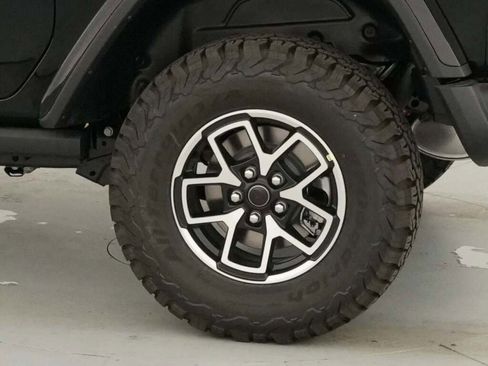 New 2025 Jeep Wrangler Rubicon w/ Convenience Group image 32