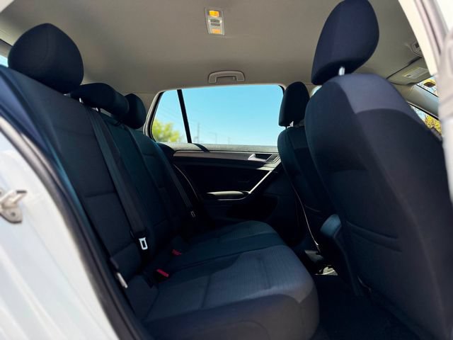 Used 2019 Volkswagen Golf S FWD image 29