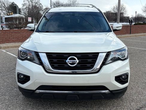 Used 2020 Nissan Pathfinder SV FWD image 3
