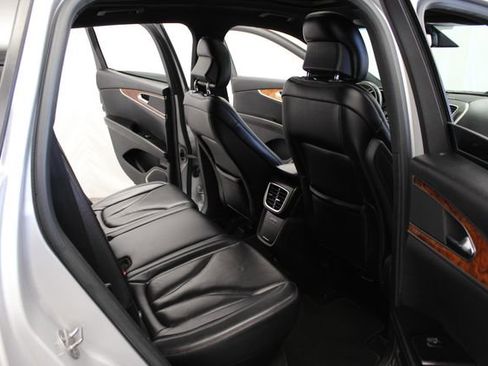 Used 2018 Lincoln MKX Select w/ Lincoln MKX Climate Package FWD image 24