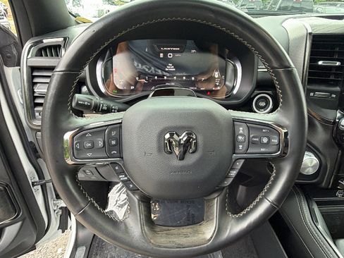 Used 2025 RAM 1500 Limited AWD/4WD image 28