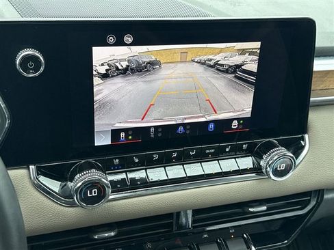 Certified 2023 GMC Canyon Denali AWD/4WD image 19