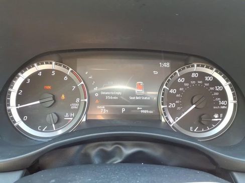 Used 2023 Toyota Highlander XLE AWD/4WD image 22