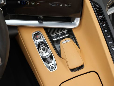 Used 2021 Chevrolet Corvette Stingray Preferred Cpe w/ Engine Appearance Package image 37