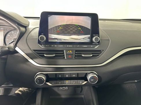 Certified 2025 Nissan Altima 2.5 S image 22