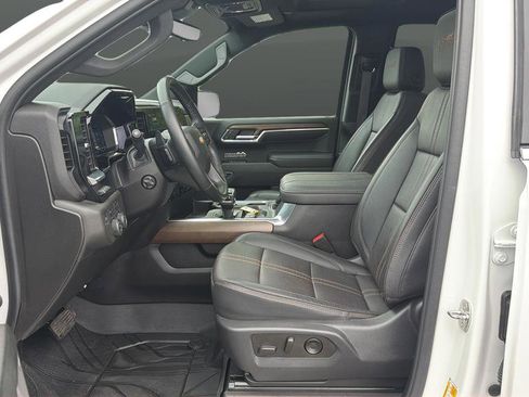 Certified 2023 Chevrolet Silverado 1500 High Country w/ High Country Premium Package AWD/4WD image 23