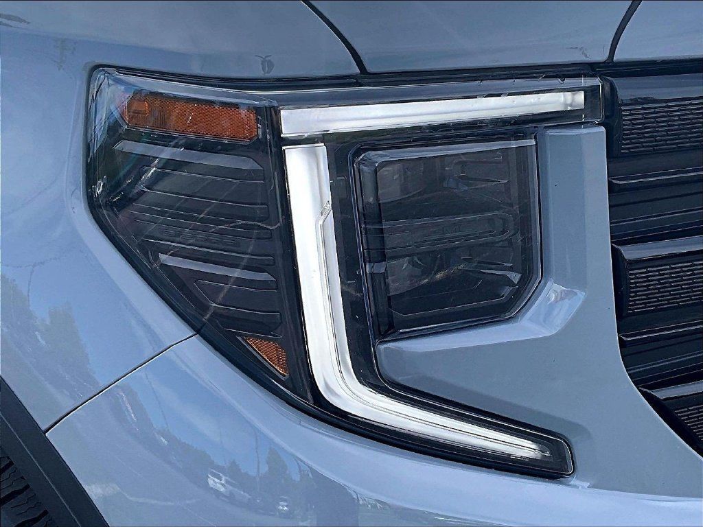 Used 2024 GMC Sierra 1500 Elevation AWD/4WD image 34