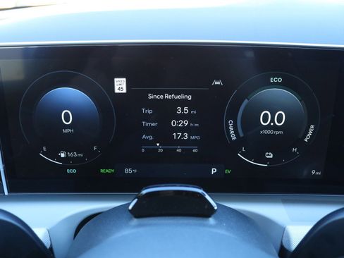 New 2025 Hyundai Tucson Limited image 31