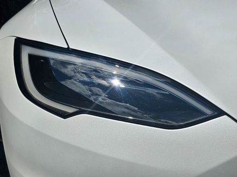 Used 2023 Tesla Model S AWD/4WD image 25