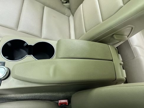 Used 2013 Mercedes-Benz C 300 4MATIC Sedan w/ Premium 1 Pkg image 23