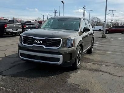 Used 2025 Kia Telluride S