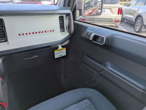 New 2025 Ford Bronco Heritage Edition image 19