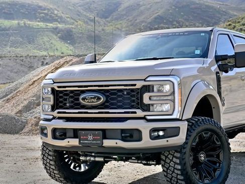 New 2026 Ford F250 Lariat w/ Black Appearance Package AWD/4WD image 8