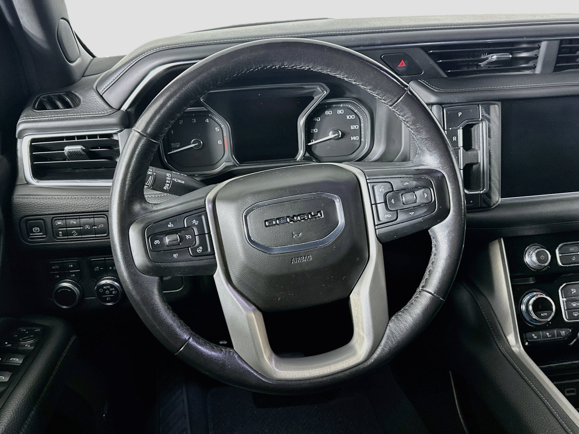 Used 2021 GMC Yukon Denali AWD/4WD image 18
