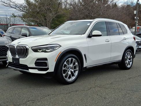 Used 2023 BMW X5 xDrive40i w/ Premium Package image 1
