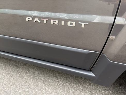 Used 2016 Jeep Patriot Sport FWD image 12